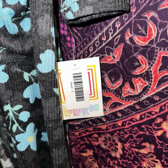 Flower Cardigan - Picture 3 of 6